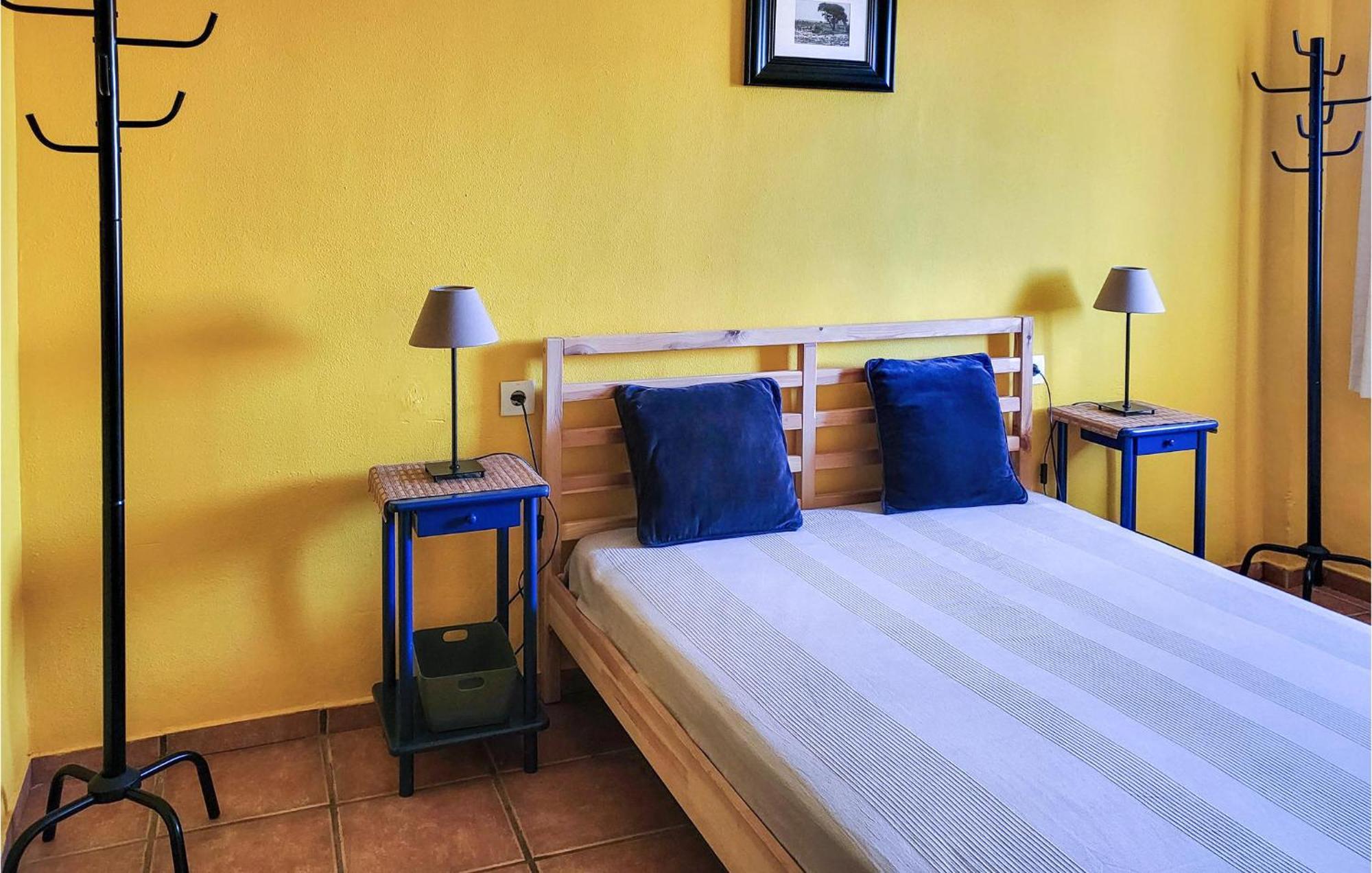 2 Bedroom Cozy Apartment In El Campello Exterior foto